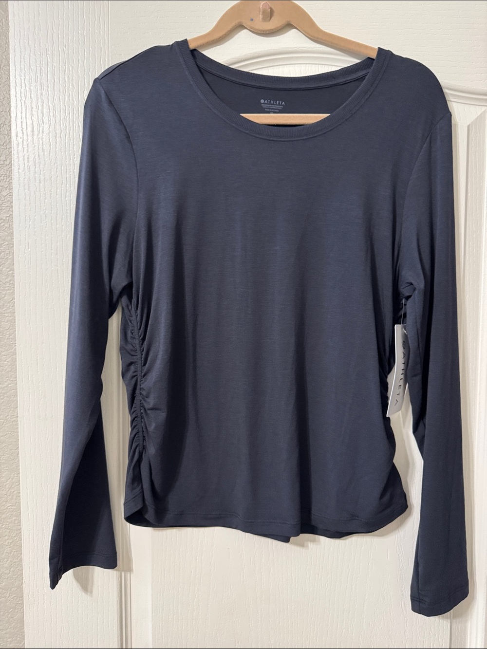 Athleta XL Ruched Side Long Sleeve Tee NWT